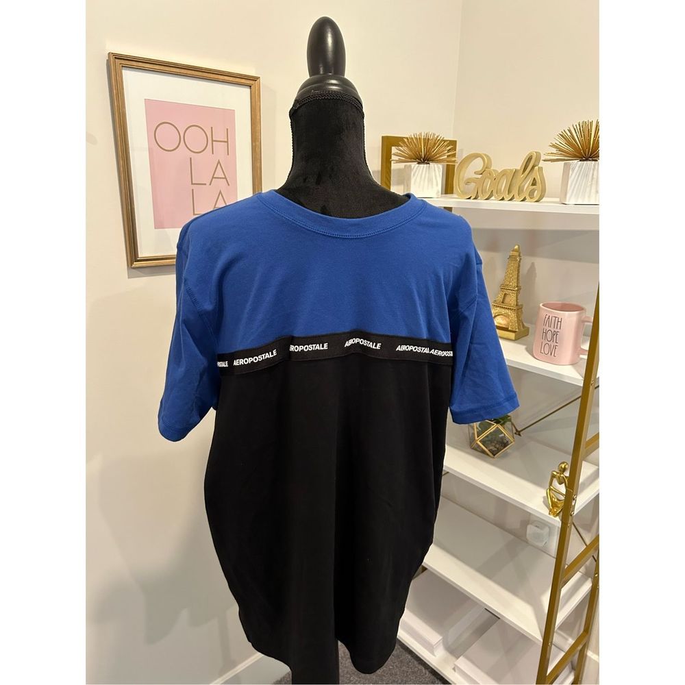 NWOT MEN BLUE AND BLACK COLOR-BLOCK T SHIRT - XL
